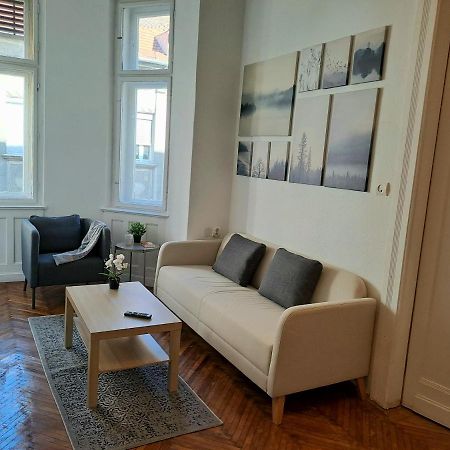 Emerald Apartment Budapesta Exterior foto