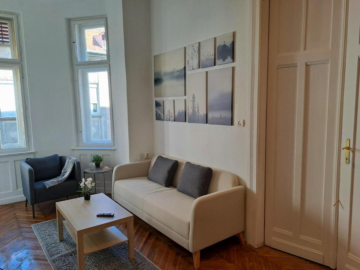 Emerald Apartment Budapesta Exterior foto