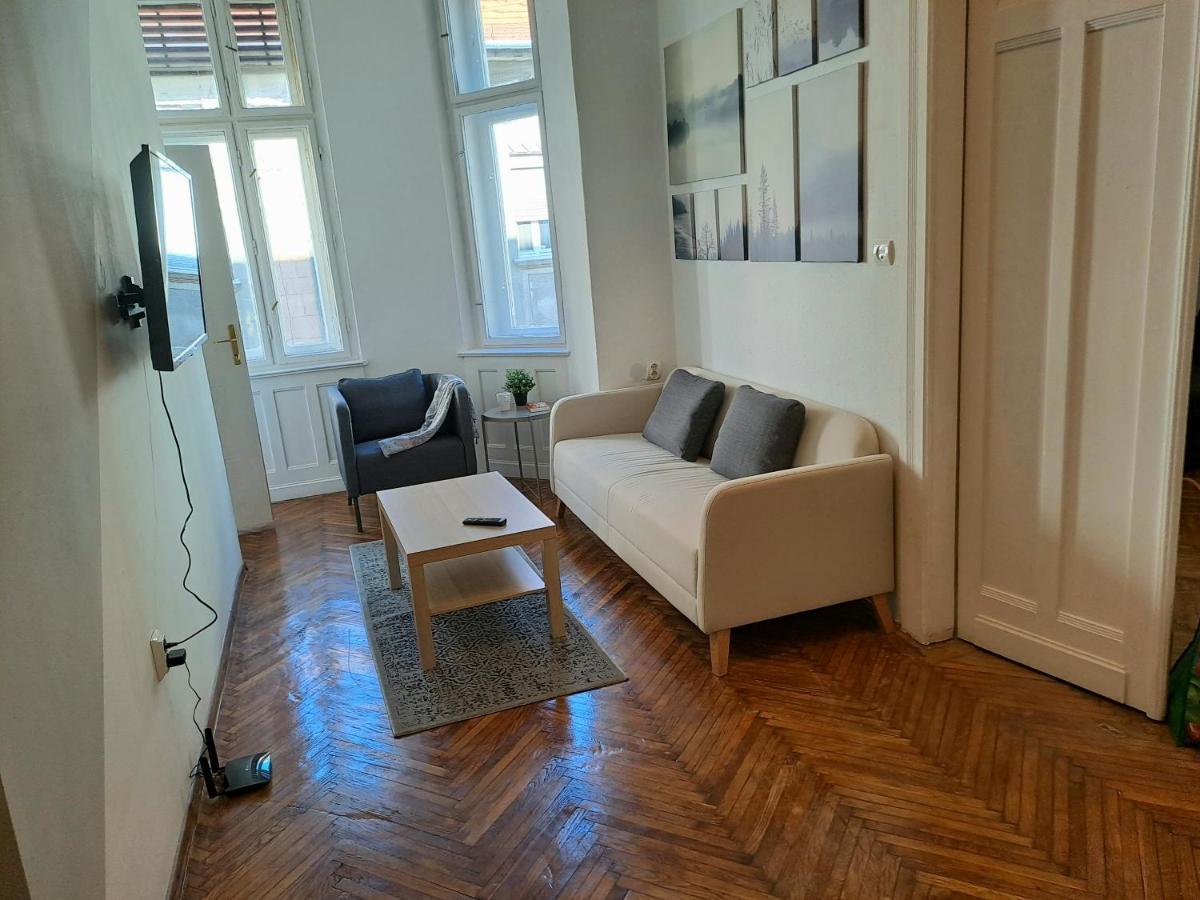 Emerald Apartment Budapesta Exterior foto